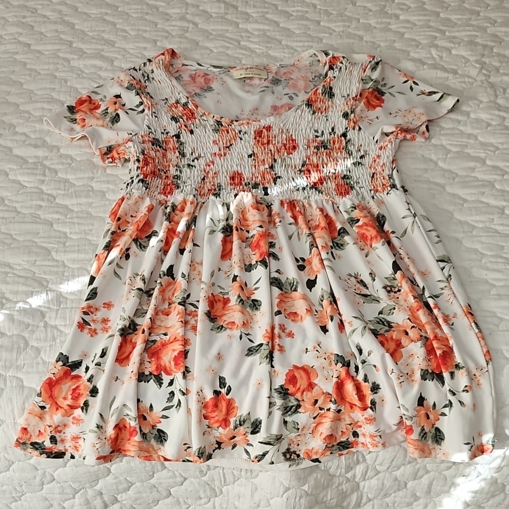 Bobbie Brooks Coral Orange and Green Floral Top Size Medium